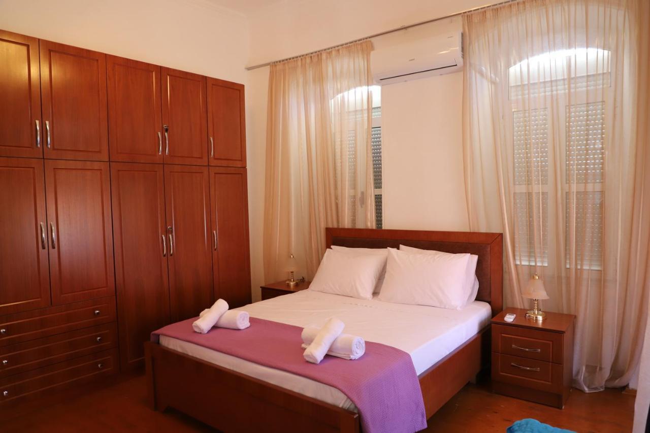 Guest House V. Doga Μπεράτ Εξωτερικό φωτογραφία