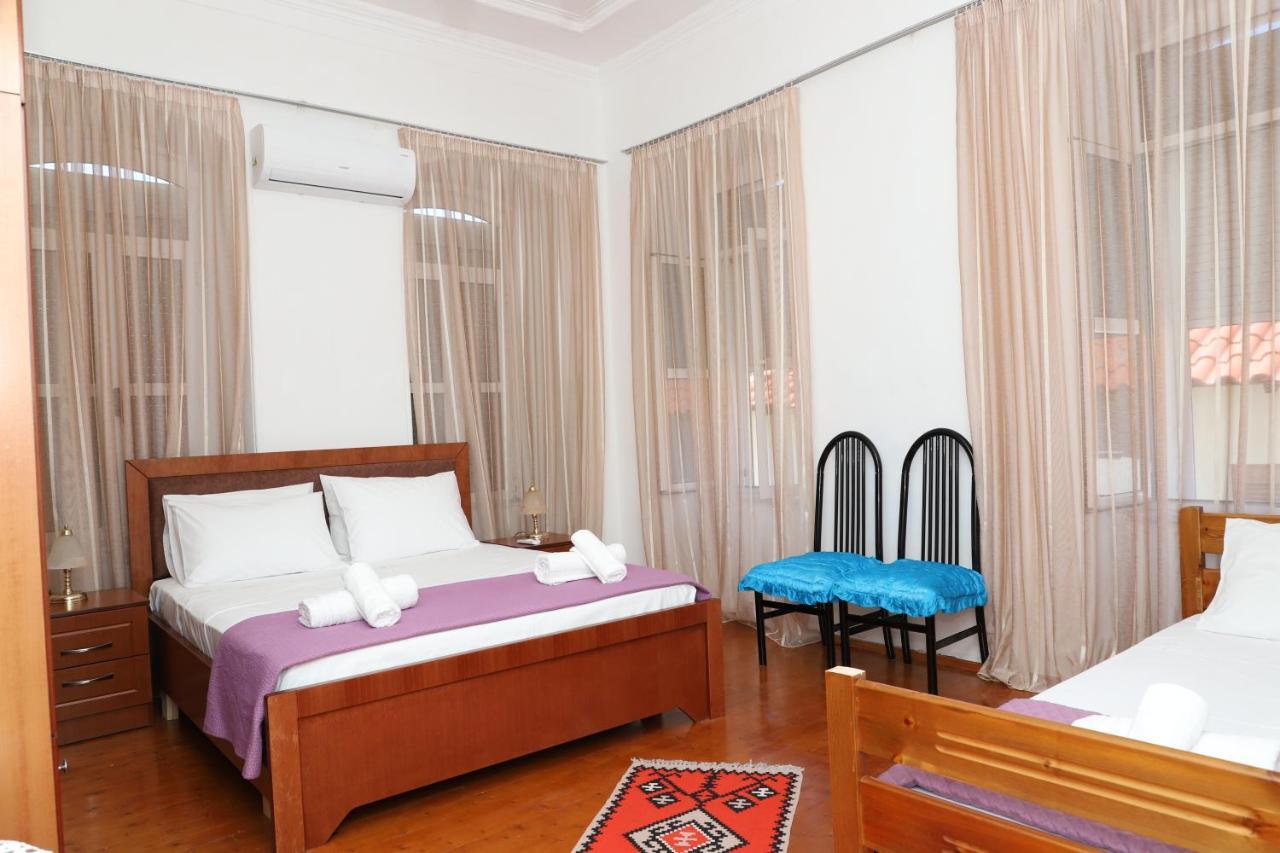 Guest House V. Doga Μπεράτ Εξωτερικό φωτογραφία